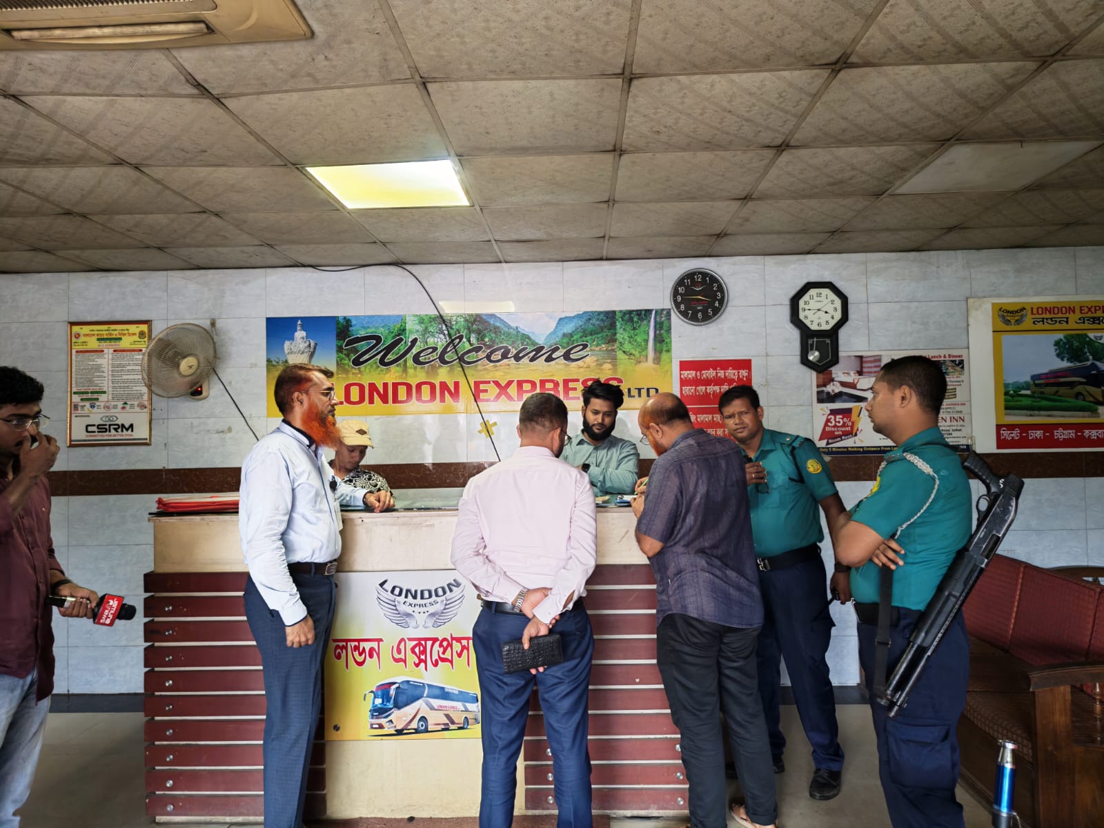 সিলেটে অননুমোদিত স্লিপার বাসের বিরুদ্ধে অভিযান, ৫ পরিবহনকে ৭৫ হাজার টাকা জরিমানা