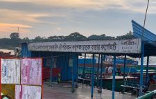 ছাতক নদীবন্দরে ইজারাদারের চাঁদাবাজি: একই নৌযান থেকে একাধিক রশিদে আদায় লাখ লাখ টাকা