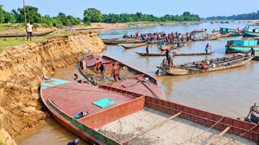 সুনামগ‌ঞ্জের বালু-পাথর লুটে বিপন্ন যাদুকাটা, মরাচেলা ও ধোপাজান নদী